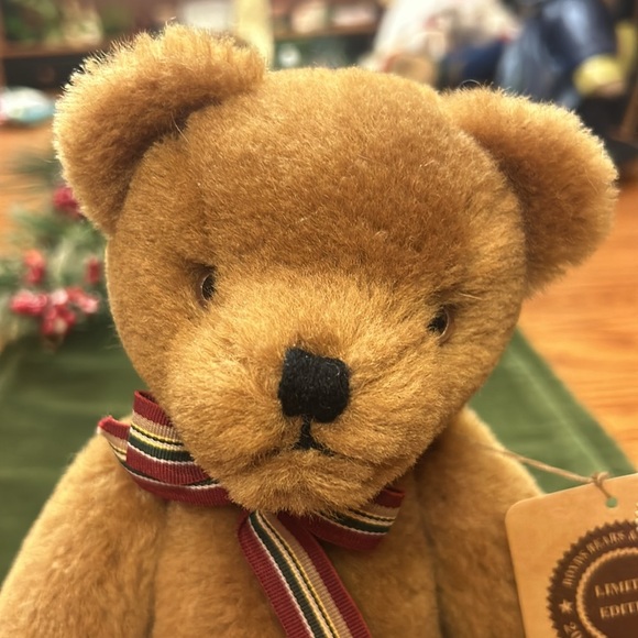 Boyds Bears Limited Edition 20th Anniversary Matthew Bear w/ Australian Wool Fur - Picture 2 of 10